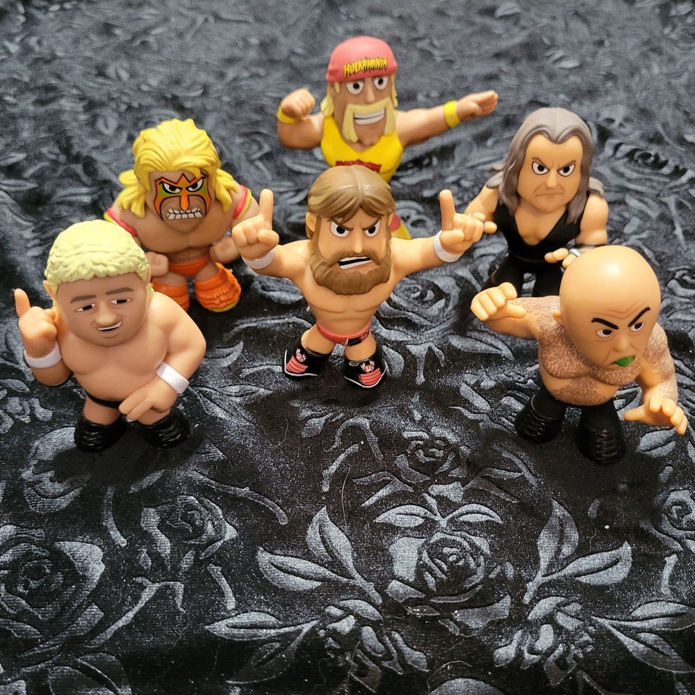 Mini Funkos - Picture 4 of 4